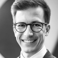 Dr. Tobias Lieberum