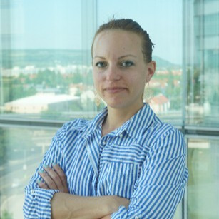 Bettina Sterner